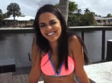 imagen Bella latina follada en la piscina